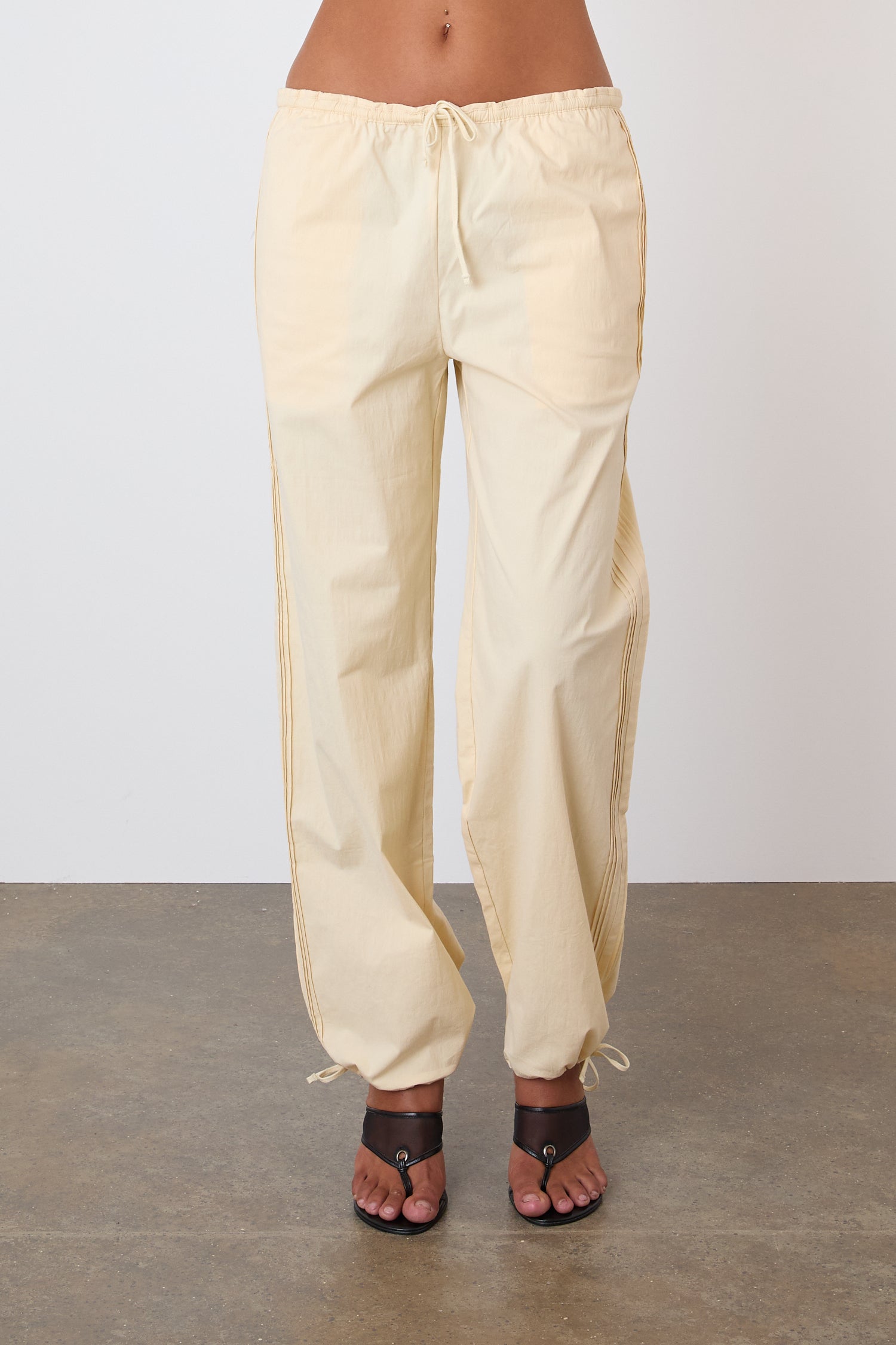 The Renee Trousers, Parchment