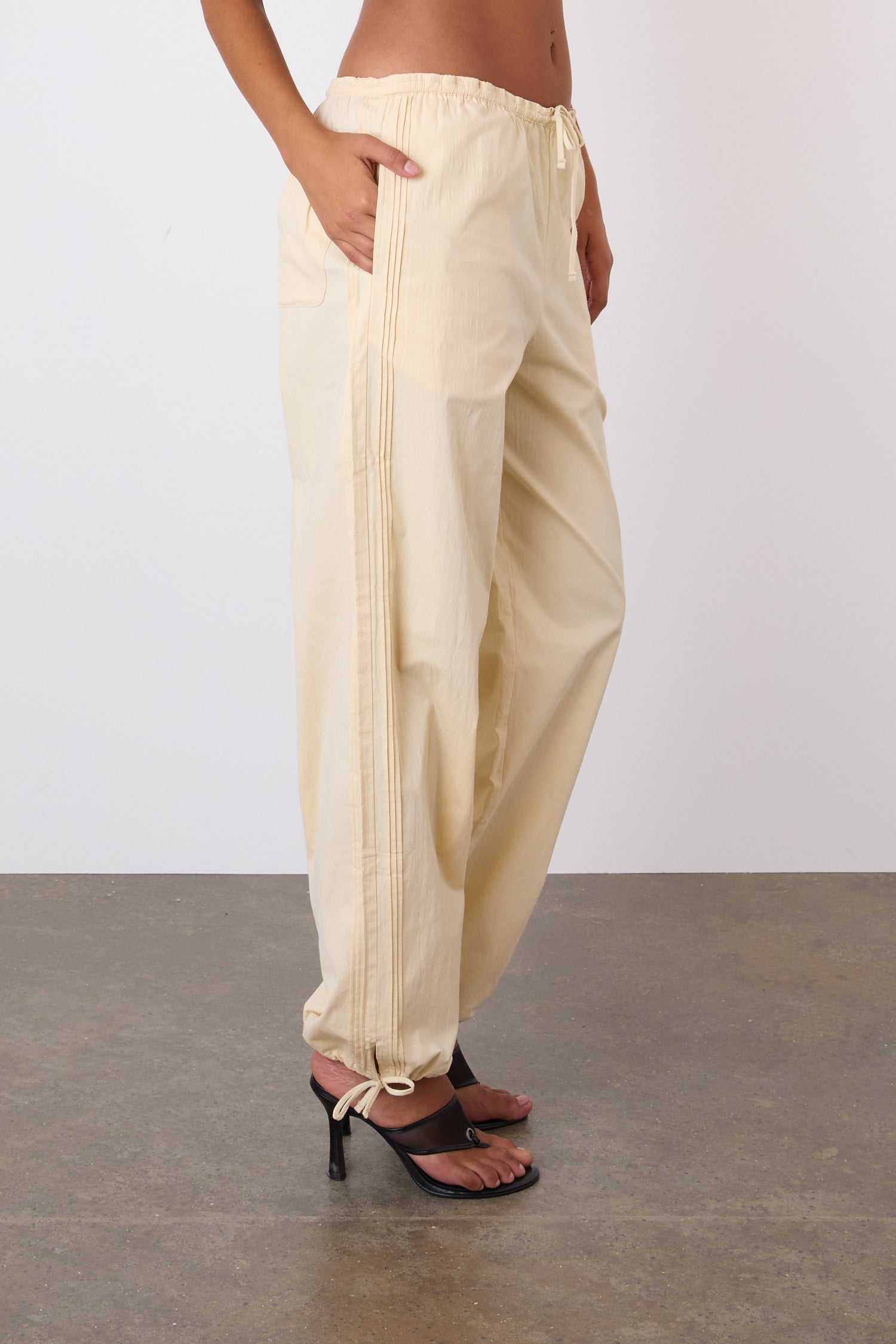 The Renee Trousers, Parchment