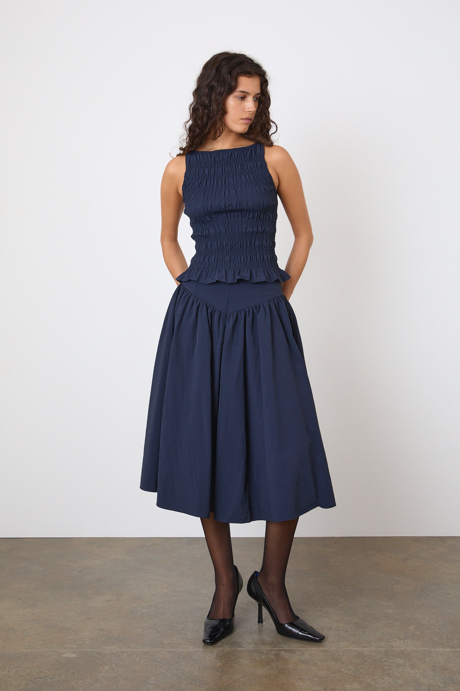 The Deba Midi Skirt, Midnight – Peachy Den