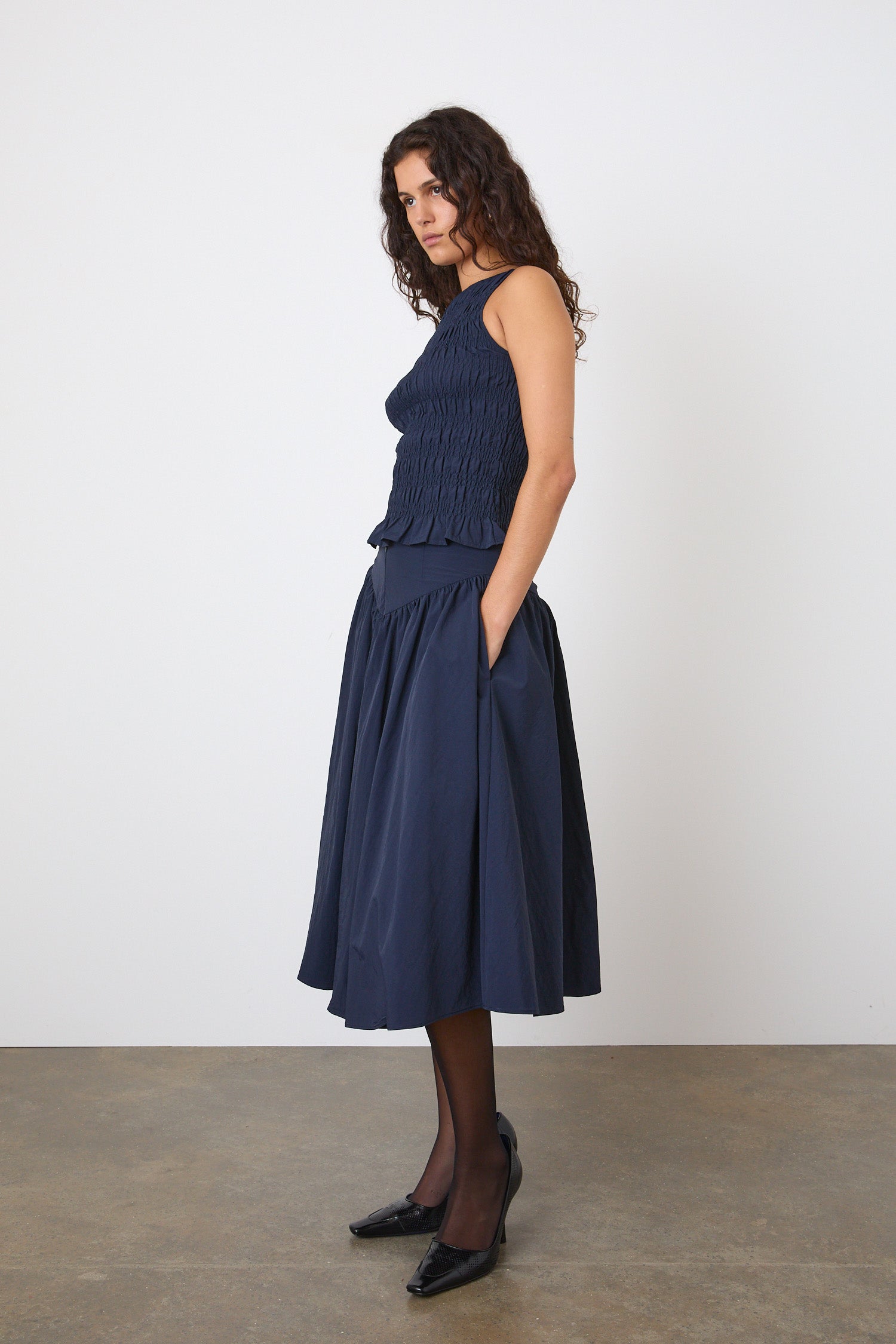 The Deba Midi Skirt, Midnight – Peachy Den