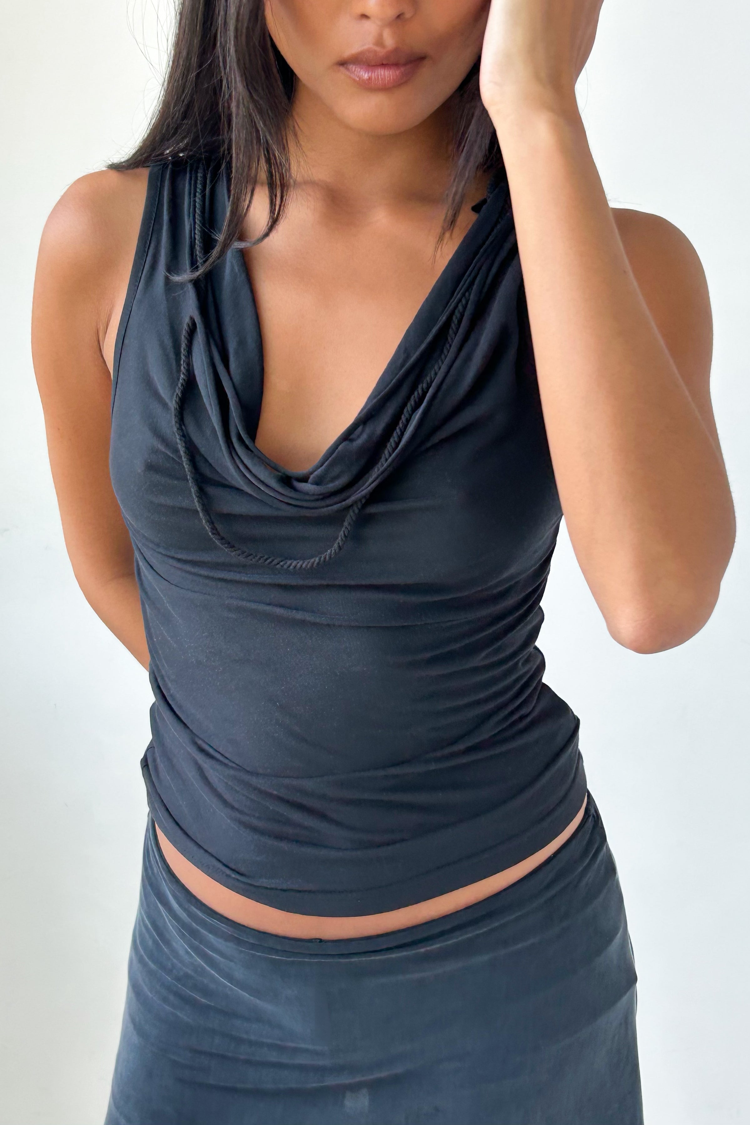 Tops – Peachy Den
