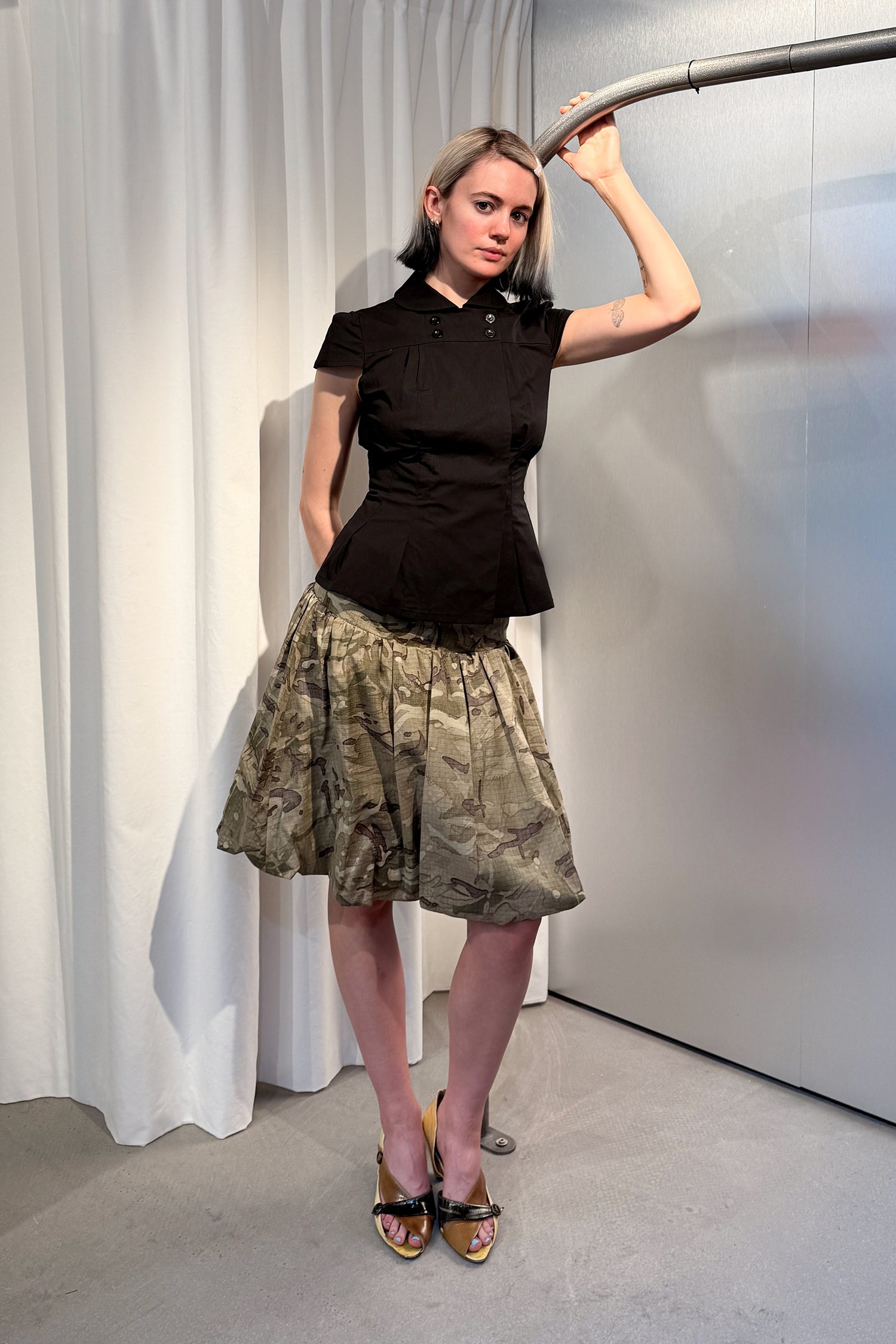 Miss Me by chalingヒメタウツクシサ blouse Missy Blouse, Onyx – Peachy Den