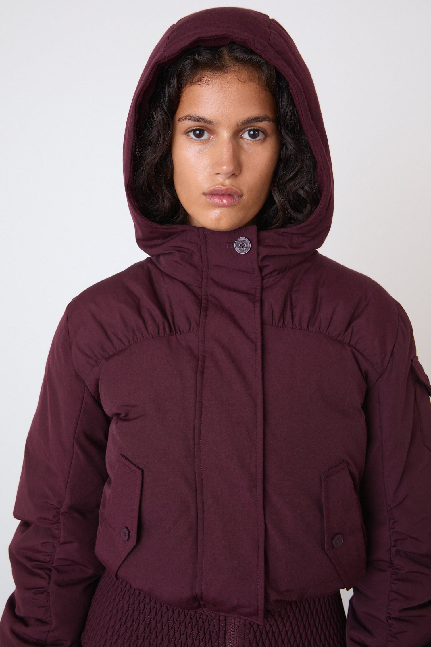 The Sandy Puffer, Burgundy
