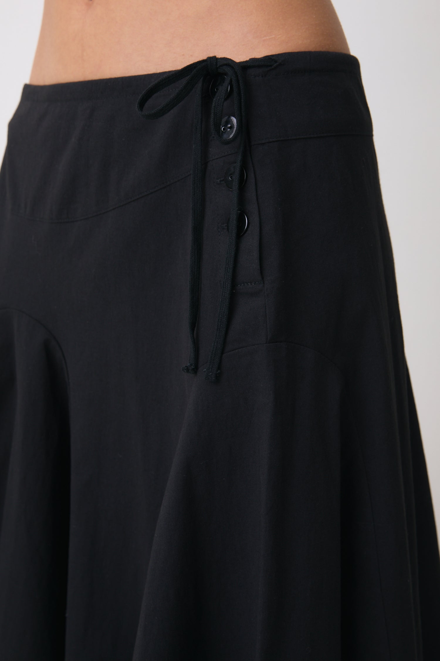 The Missy Midi Skirt, Onyx