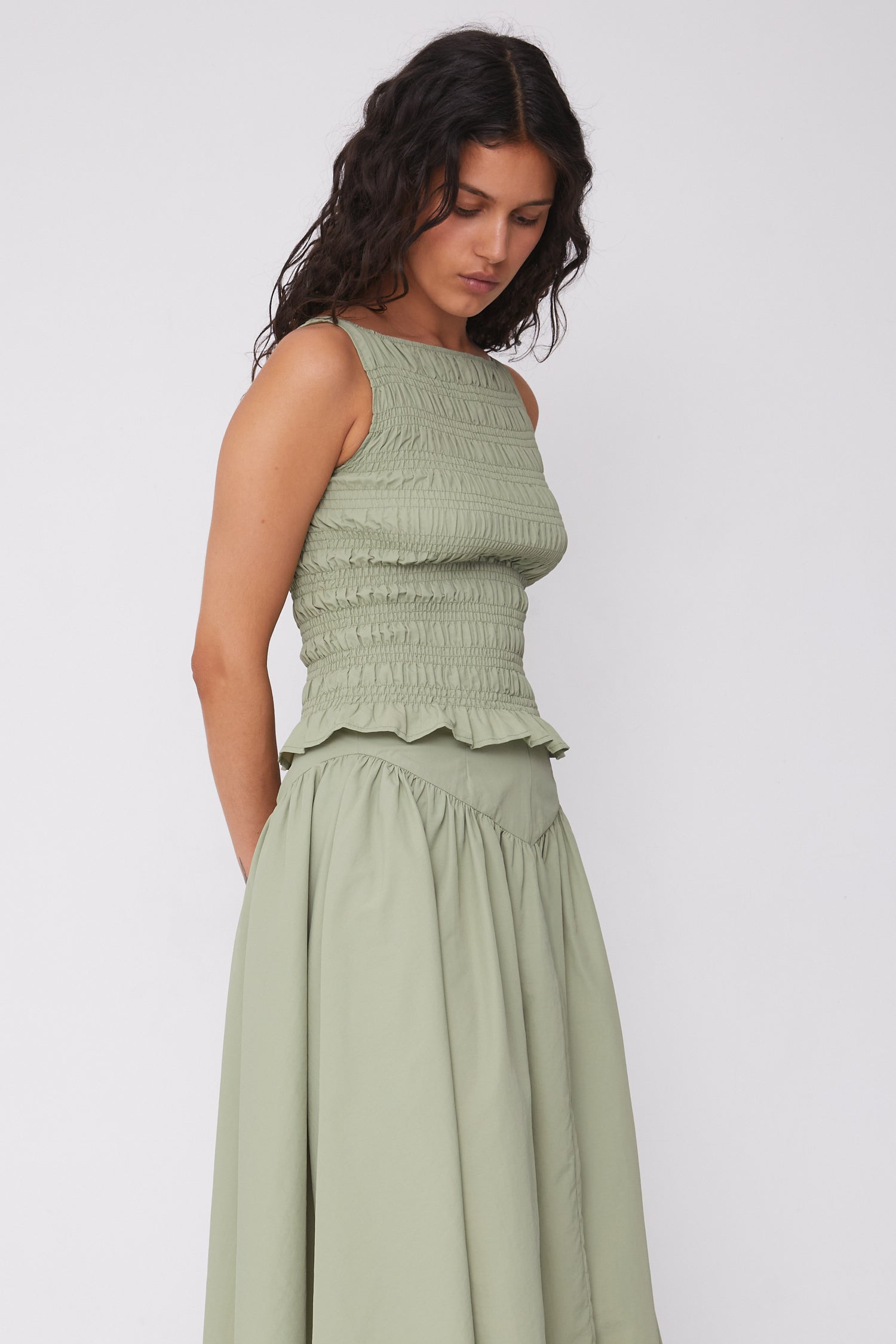 Deba Top, Pistachio
